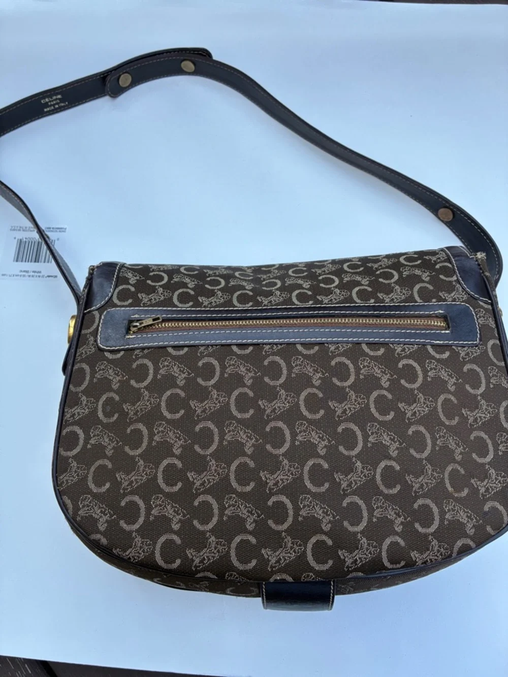 Pre-loveAuthentic Celine Vintage Brown Handbag – Timeless Chic Style - Picture 8 of 16